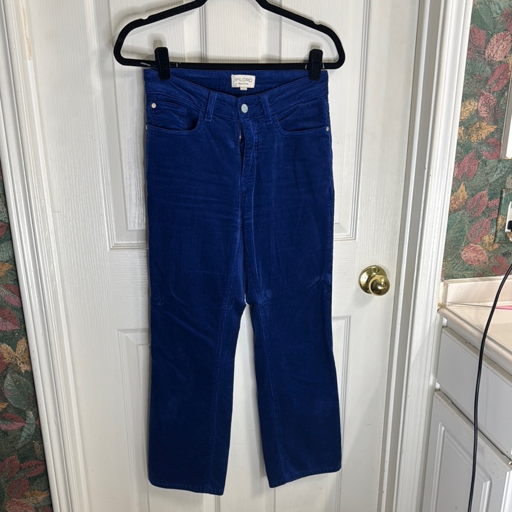 Pilcro Cropped Ankle Pants in Vibrant Blue